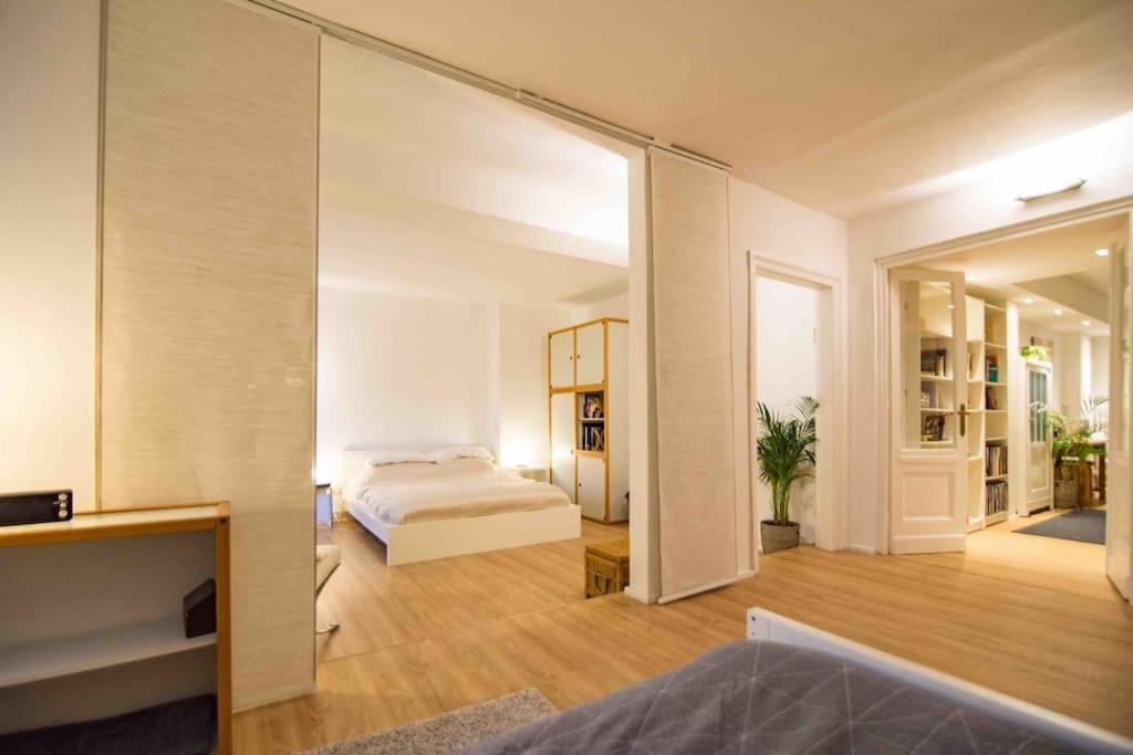 Ground Floor In Villa In Charlottenburg Garden View Berlin Exterior photo